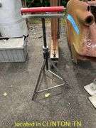 SAW ROLER STAND
