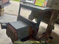 FIBERGLASS PANEL WAGON BODY