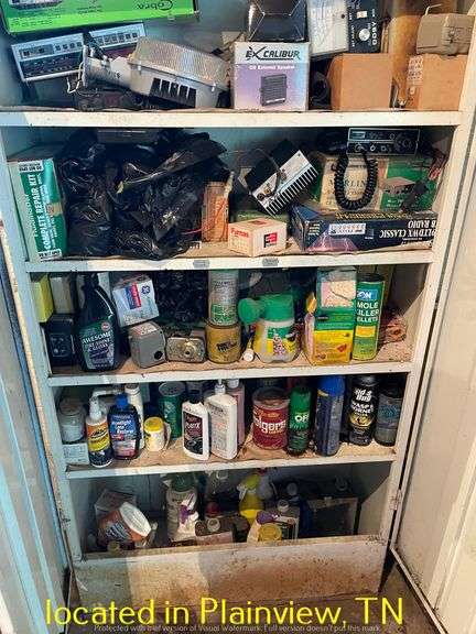 WHITE METAL CABINET WITH CONTENTS OF MISC CB RADIOS & ANTENNA