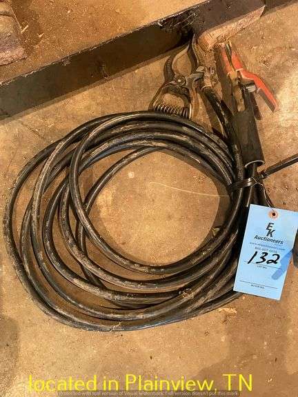 SET OF WELDING LEADS