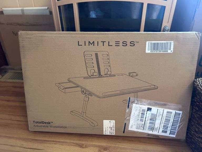 UNUSED LIMITLESS TOTAL DESK ADJ WORKSTATION