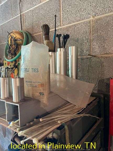 10TRAY BOLT BIN WITH FASTENERS & BOLTS
