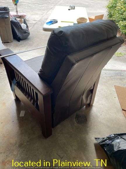 UPHOLSTERED CHAIR WITH WOODEN ARMS