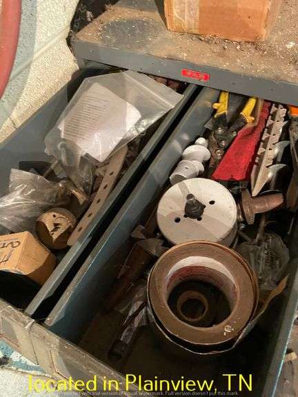 METAL TOOL CABENIT WITH DRILL BITS & FILES