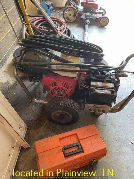 HONDA 13HP PRESSURE WASHER WITH ELEC START AND EXTRA HOSES & WAND-UNTESTED