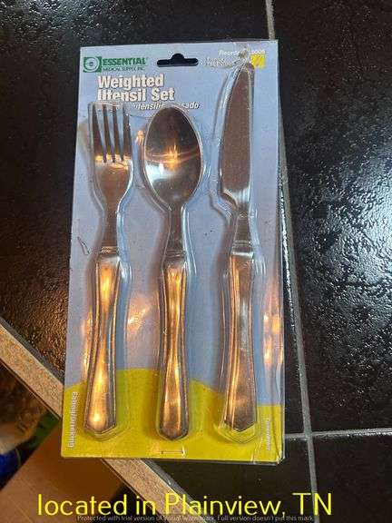 MEASURING CUPS AND UTENSILS