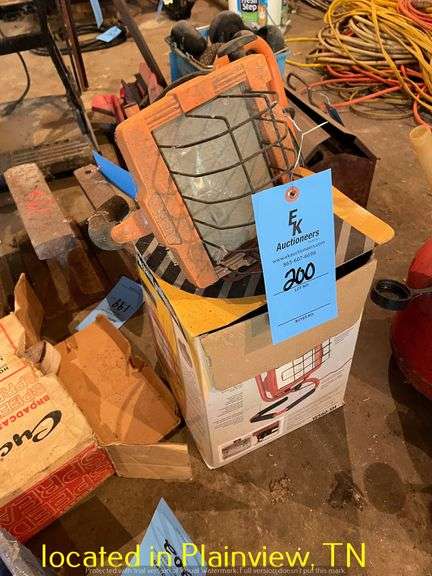 ELECTRIC SHOP LIGHT-UNTESTED