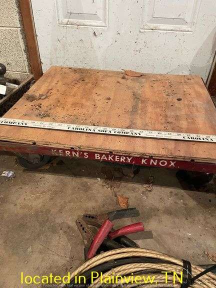 KERNS BAKERY 21"X26" 4WHEEL FLOOR CART