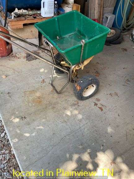 WALK BEHIND SEEDER SPREADER