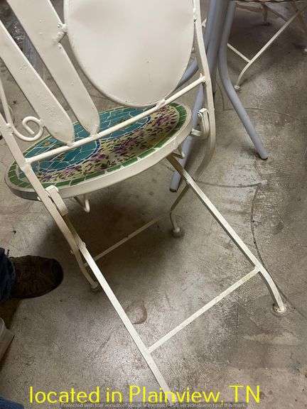 24" OUTDOOR BISTRO TABLE WITH 2 CHAIRS