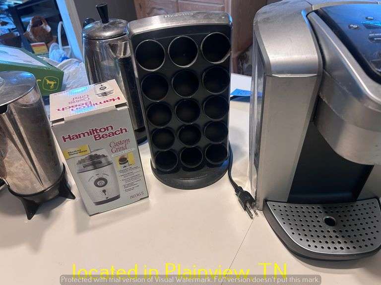 KEURING/K POD HOLDER/JAMILTON BEACH CUSTOM GRINDER/2 ELEC CARAFES-NOT TESTED