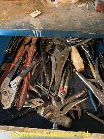DELCO TOOL CABINET WITH FASTENERS, SCREWS, NAILS, ETC