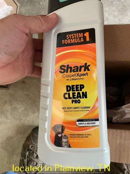 UNOPENED SHARK CARPET XPERT MODEL EX20131 WITH (2) CONTAINERS CLEANING SOLUTION