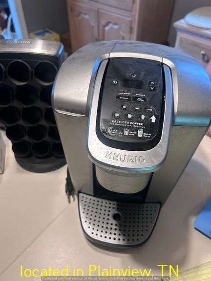 KEURING/K POD HOLDER/JAMILTON BEACH CUSTOM GRINDER/2 ELEC CARAFES-NOT TESTED