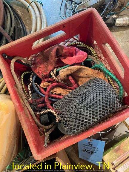 CRATE SCREEN WIRE/FOAM SPONGES/RAIN GAUGE/PET DOOR/THE CLUB