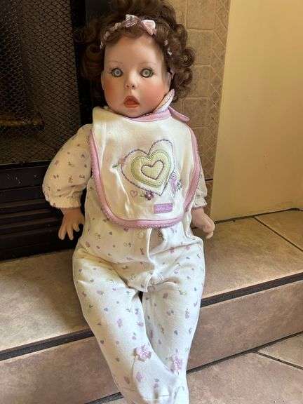 LEE MIDDLETON ORIGINAL DOLLS AND CERAMIC CRAWLING BOY DOLL