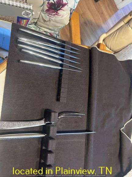 ONIEDA 1310 (8) PLACE SET & CARVEL HALL STAINLESS USA (6) KNIFE SET WITH SERVING FORK & CARVING KNIF