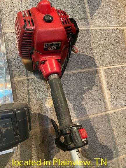 SHINDAWA 230 WEEDEATER -UNTESTED,MOTOR IS FREE- & PARTIAL ROLLS OF STRING
