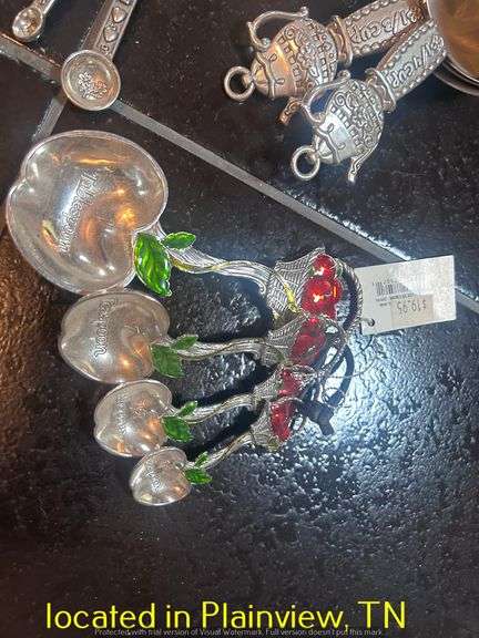 UNUSED METAL MEASURING CUPS AND SPOONS AND SALT AND PEPPER SHAKERS