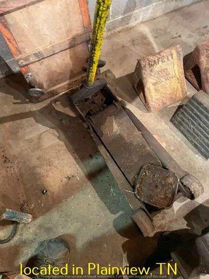 CROMWELL SHOP CREEPER WITH FLOOR JACK