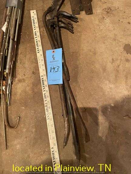BUNDLE OF CROWBARS