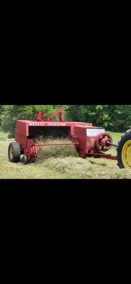 Massey Ferguson 124 Square Baler