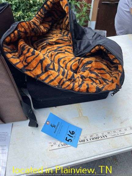 ARF PETS CAT BOOSTER SEAT FOR SMALL DOGS