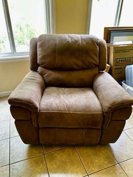 RECLINER