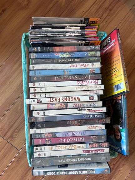 PANASONIC DVD PLAYER WITH MREMOTE AND ASST DVDS