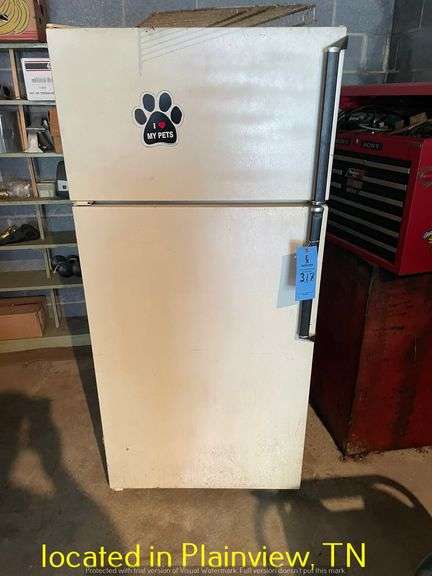SEARS REFRIGERATOR--PLUGGED IN AND CAME ON-NEEDS CLEANED