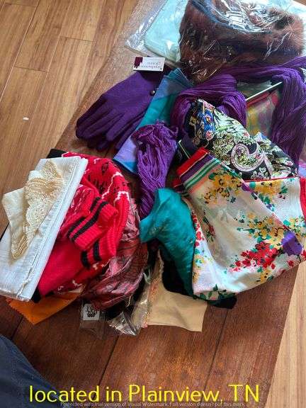 SCARVES/GLOVES/MEDICAL LEGWARE