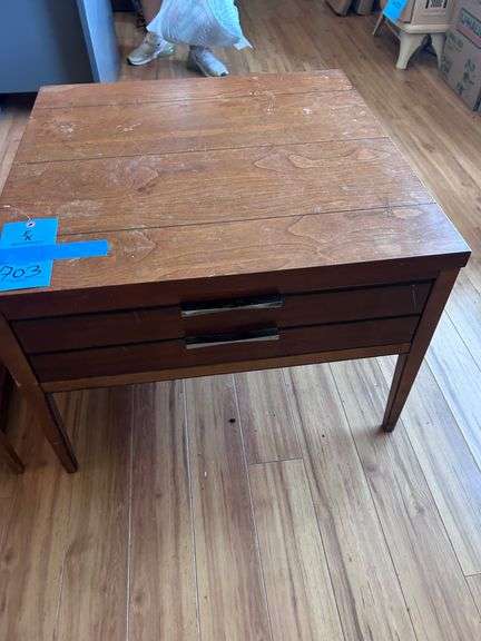 QTY (3) SIDE TABLE