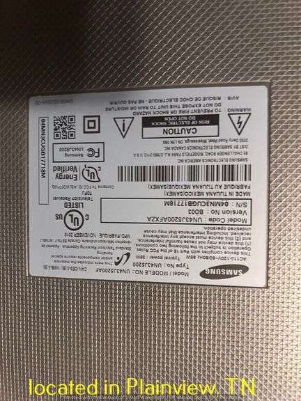 SAMSUNG 38X22 TV WITH REMOTE-POWERED ON