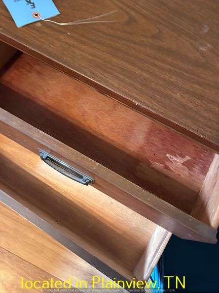 QTY (2) MATCHING BEDSIDE TABLES 24X15X23