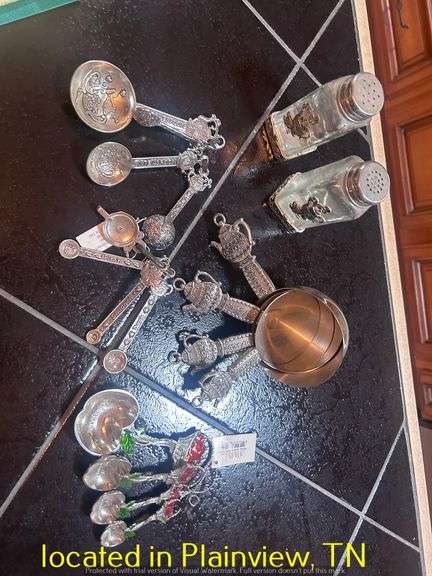 UNUSED METAL MEASURING CUPS AND SPOONS AND SALT AND PEPPER SHAKERS