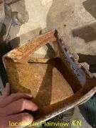 QTY (2) RUBBER & QTY (2) METAL WHEEL BLOCKS/CHOCKS
