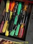 CRAFTSMAN 10DRAWER TOOLBOX AND MISC TOOLS/CONTENTS