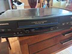 PANASONIC VCR PLAYER WITH REMOTE
