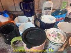 ASST PLASTIC CUPS/COFFEE CUPS/MUG STAND/