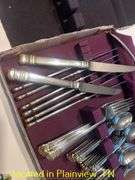 ONIEDA 1310 (8) PLACE SET & CARVEL HALL STAINLESS USA (6) KNIFE SET WITH SERVING FORK & CARVING KNIF