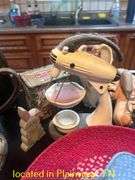 ASST TRINKETS