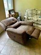 RECLINER
