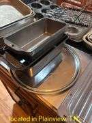 POTS/PANS/LIDS/BAKING SHEETSW/WIRE RACKS/MUFFIN PANS/PIZZA PANS