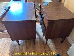 QTY (2) MATCHING BEDSIDE TABLES 24X15X23