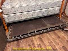 DAY BED WITH TRUNDLE