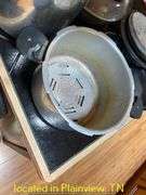 POTS/PANS/SKILLET/LIDS/BOWLS