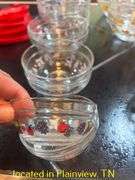SETS OF GLASS CONTAINERS AND PLASTIC LIDS