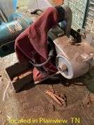 MAKITA 10" MITER SAW--POWERED ON