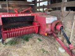 Massey Ferguson 124 Square Baler