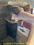 LARGE LOT OF HOME DÉCOR-MOSTLY CHRISTMAS